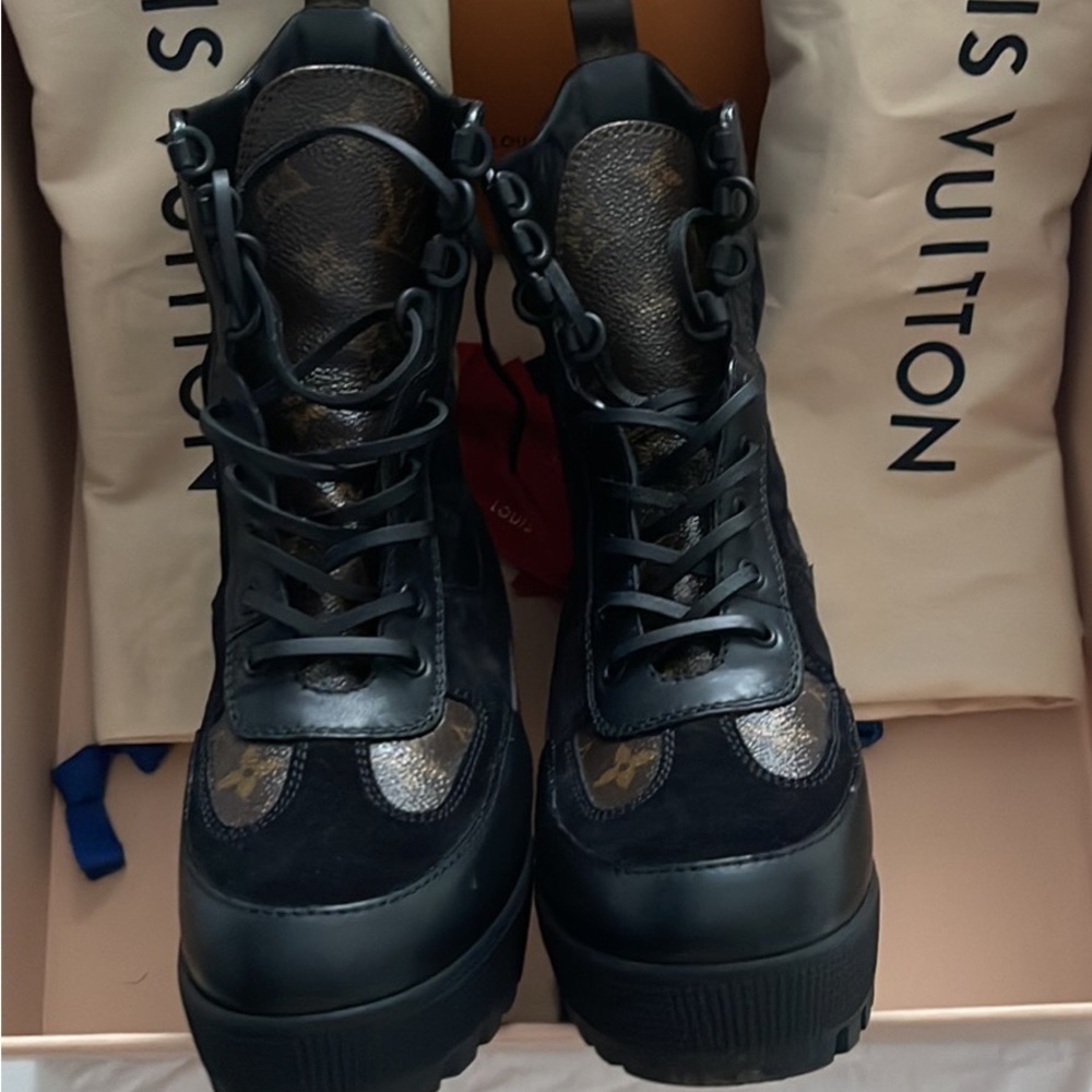 Louis Vuitton Laureate Platform Desert Boot